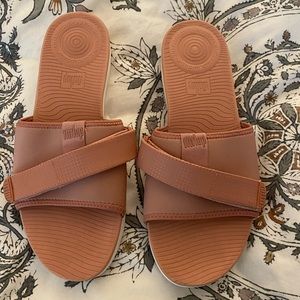 Fit flop slides 9